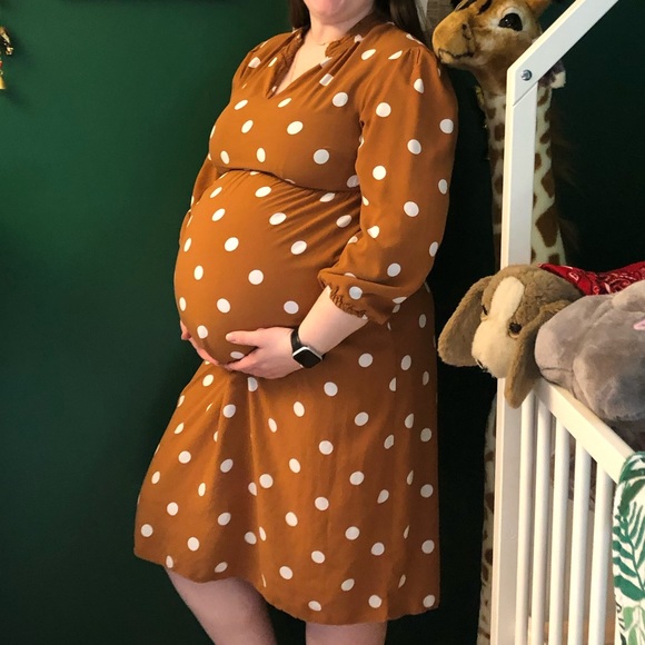 Maternity dress- polka dots - Picture 3 of 3